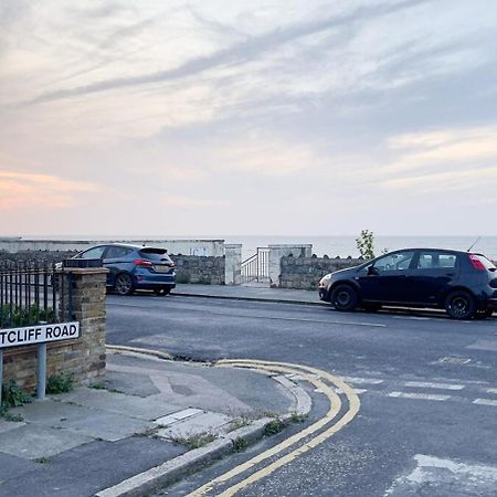 Stylish Margate Coastal Home & Parking By Adliv エクステリア 写真