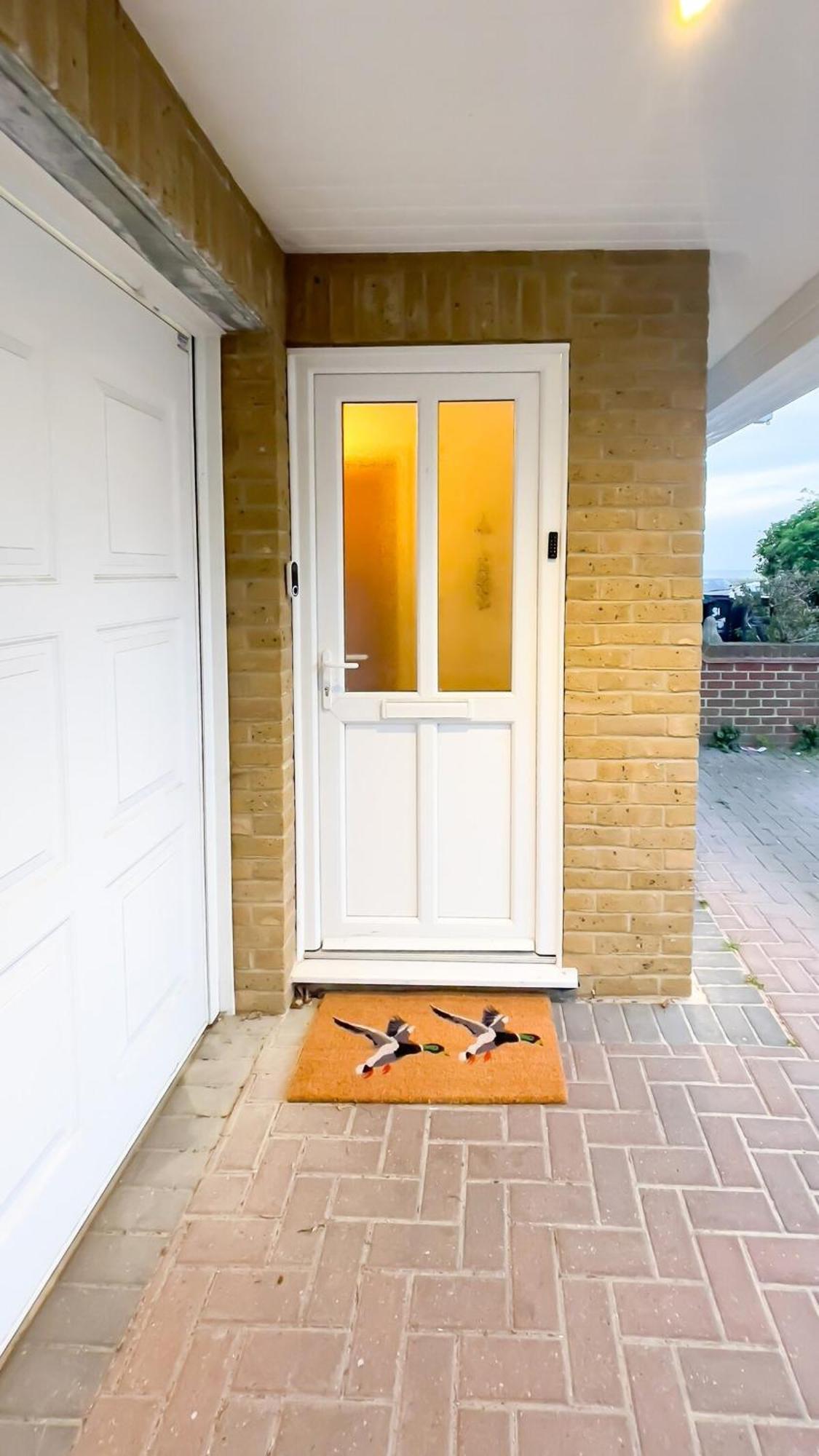 Stylish Margate Coastal Home & Parking By Adliv エクステリア 写真
