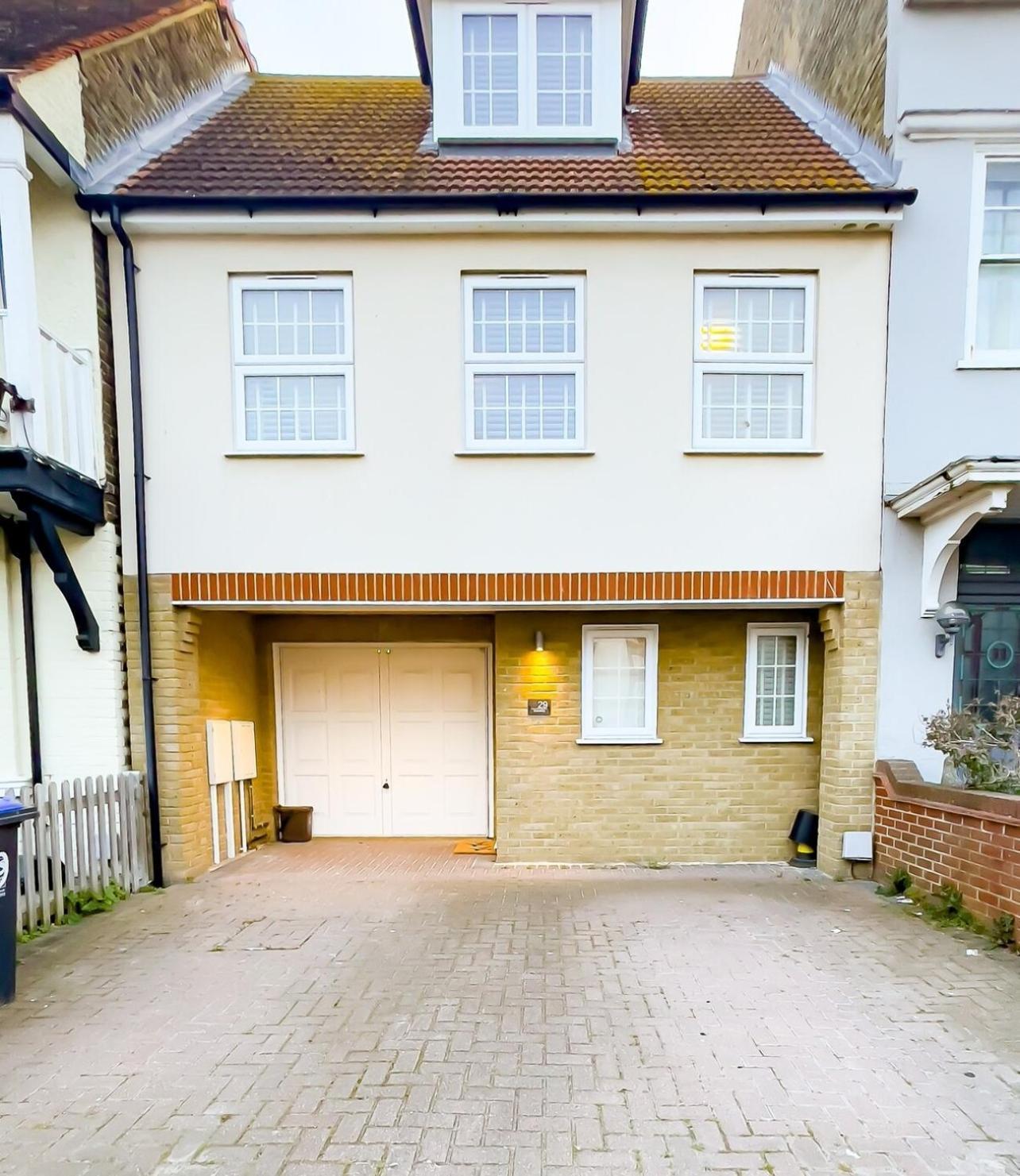 Stylish Margate Coastal Home & Parking By Adliv エクステリア 写真